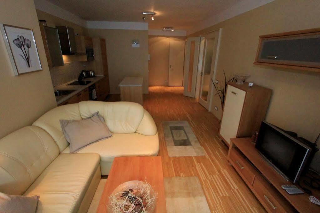 Luxury Apartment River Diamond Residence Prága Kültér fotó